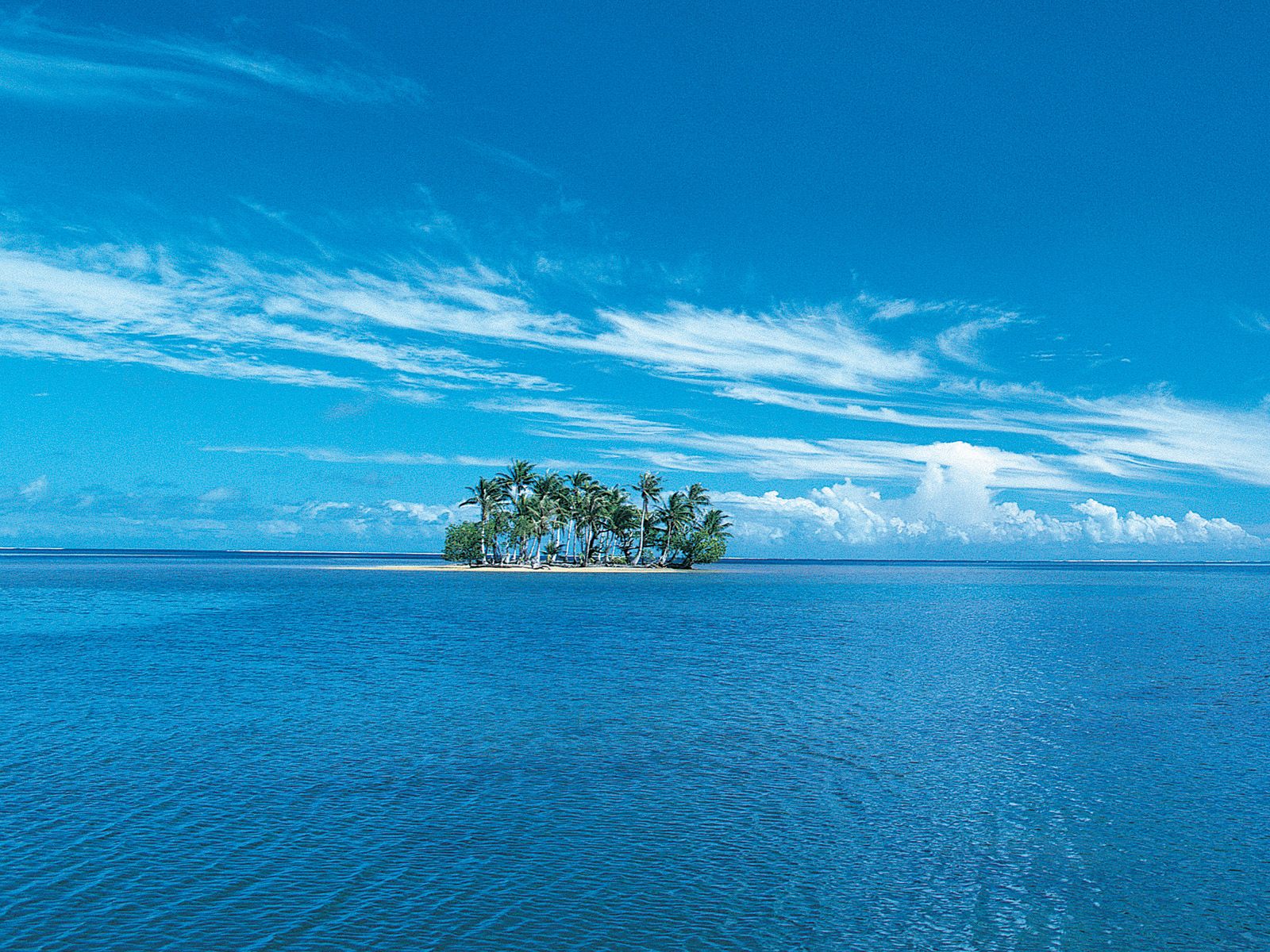 1600x1200 Isolated island desktop PC and Mac wallpaper 1600x1200