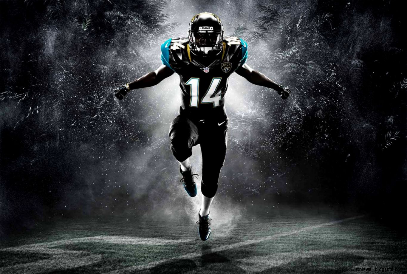 Football Wallpaper This Wallpapers 1365x919