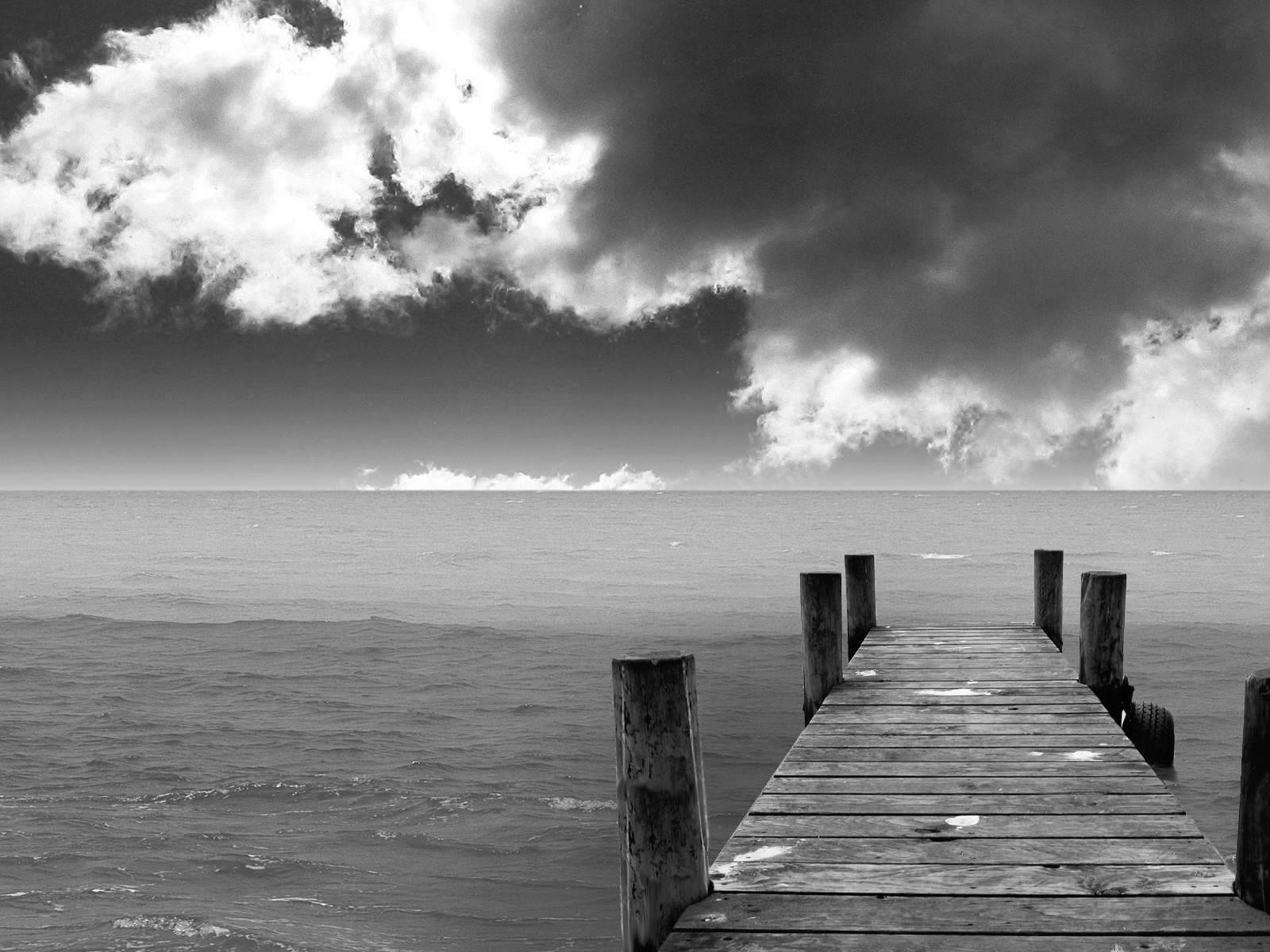 Black and White Wallpapers Black and White Beach Landscape HD 1600x1200