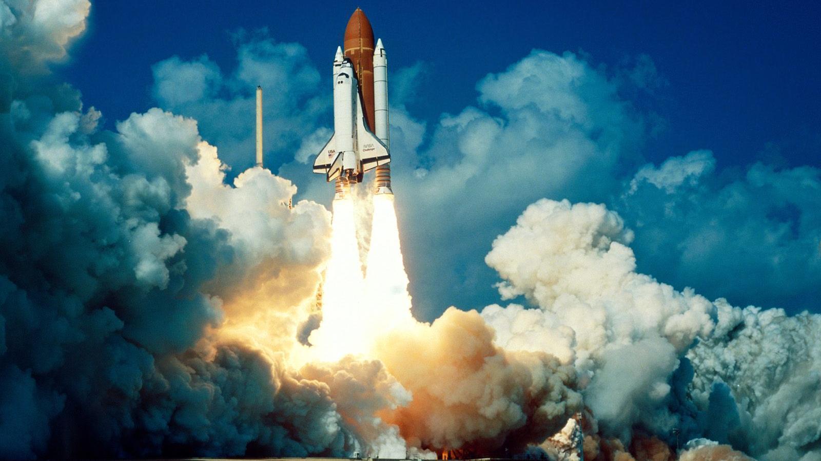 Space Shuttle Desktop Wallpapers 1600x900