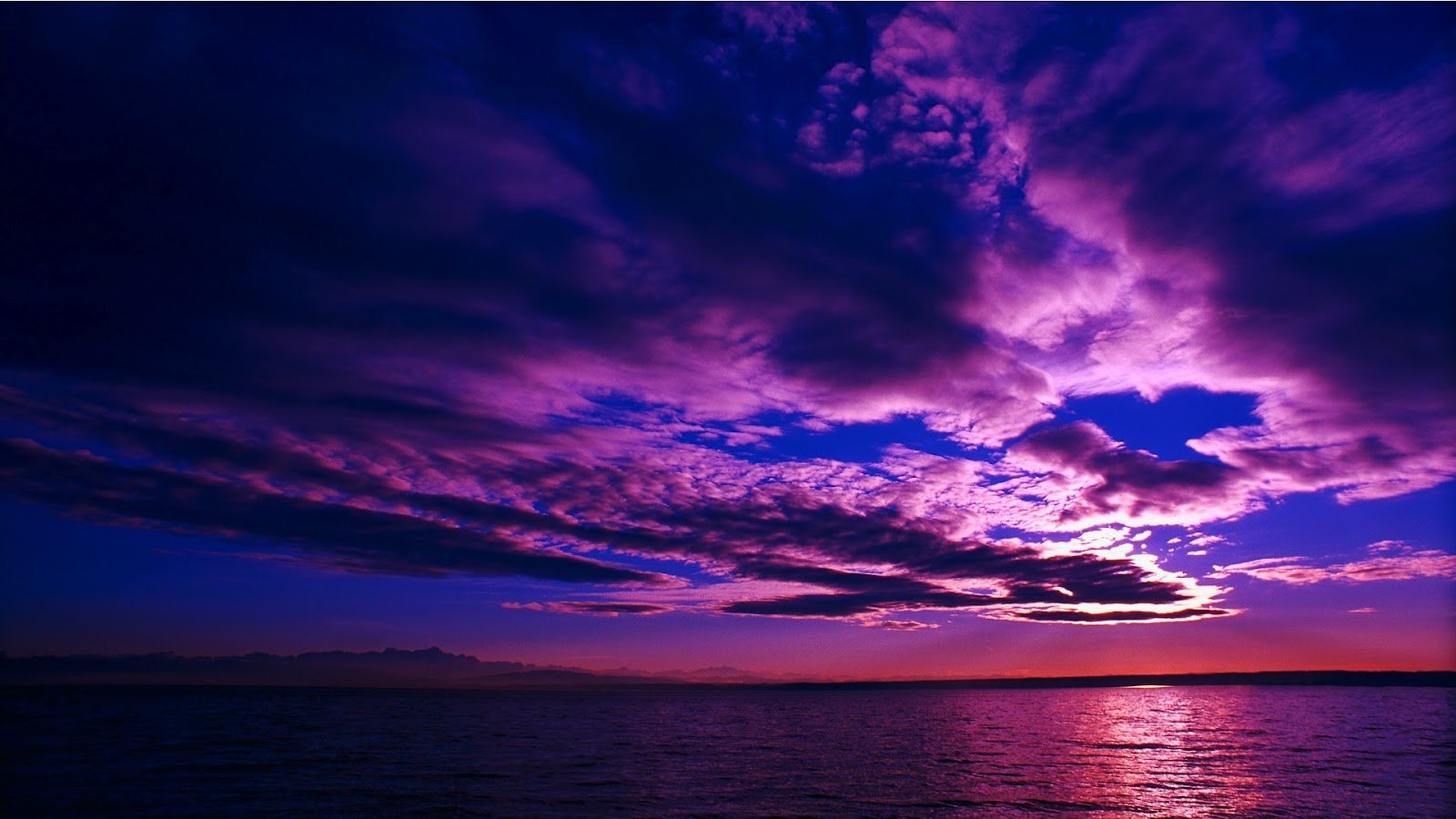  download wallpaper Deep Purple Sunse 1600x900