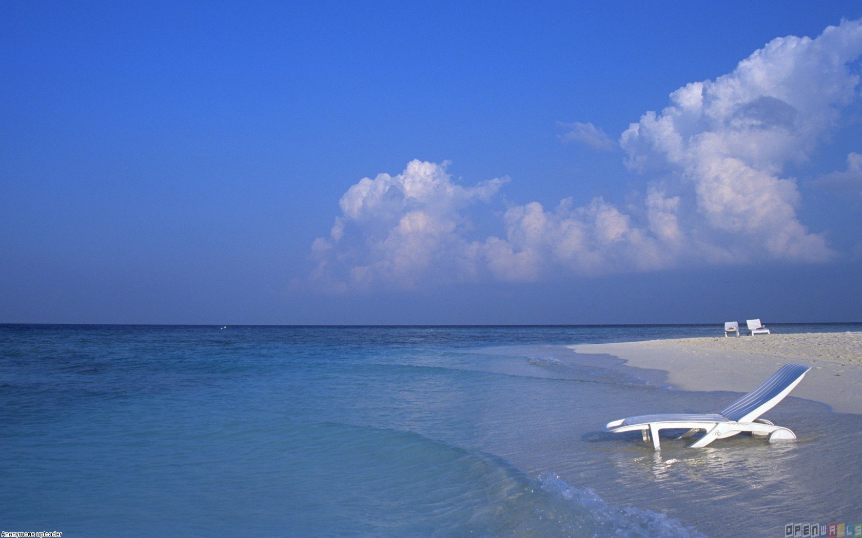 Maldive quiet beach wallpaper 8471   Open Walls 1680x1050