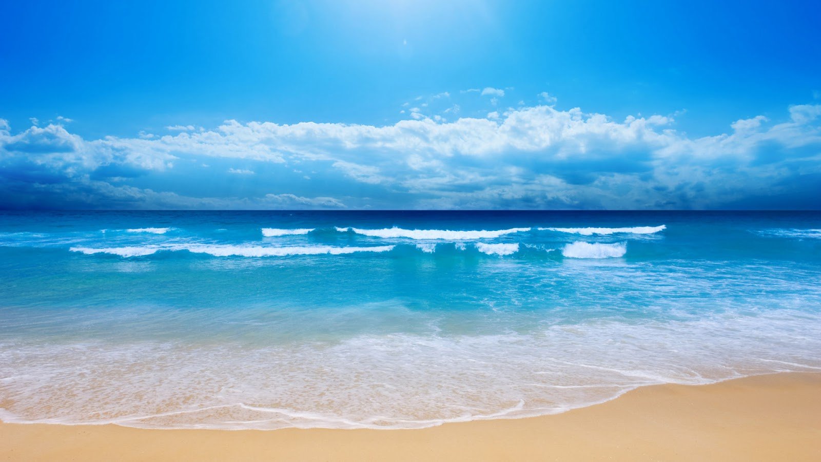  Ocean Waves Wallpaper s Powerful big waves in the blue ocean showing 1600x900