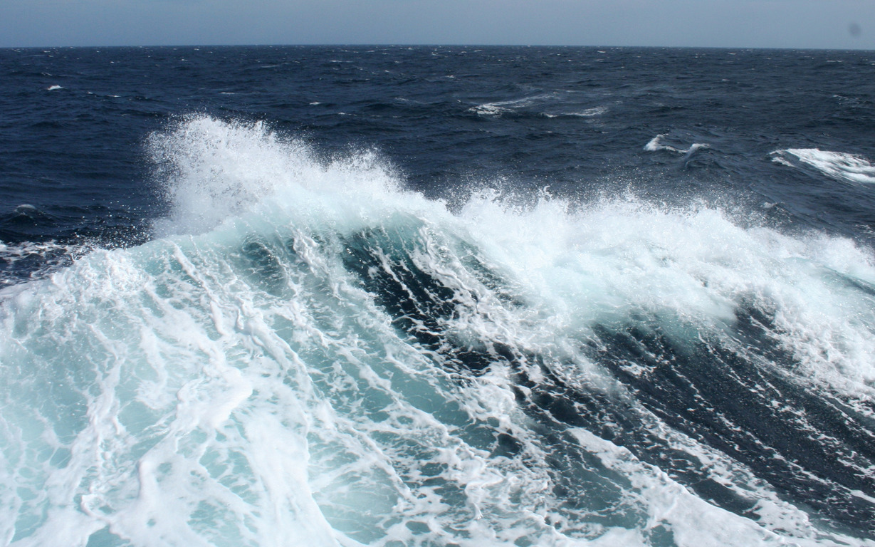 Stormy sea wallpaper 16480 1229x768