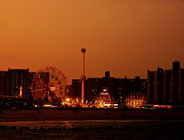  coney island 2000x1522 wallpaper USA Wallpaper Desktop 600x456