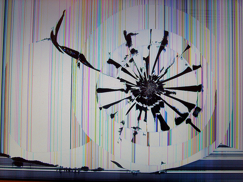 Smashed Macbook Pro screen Yeah Ouch A friend of mine h