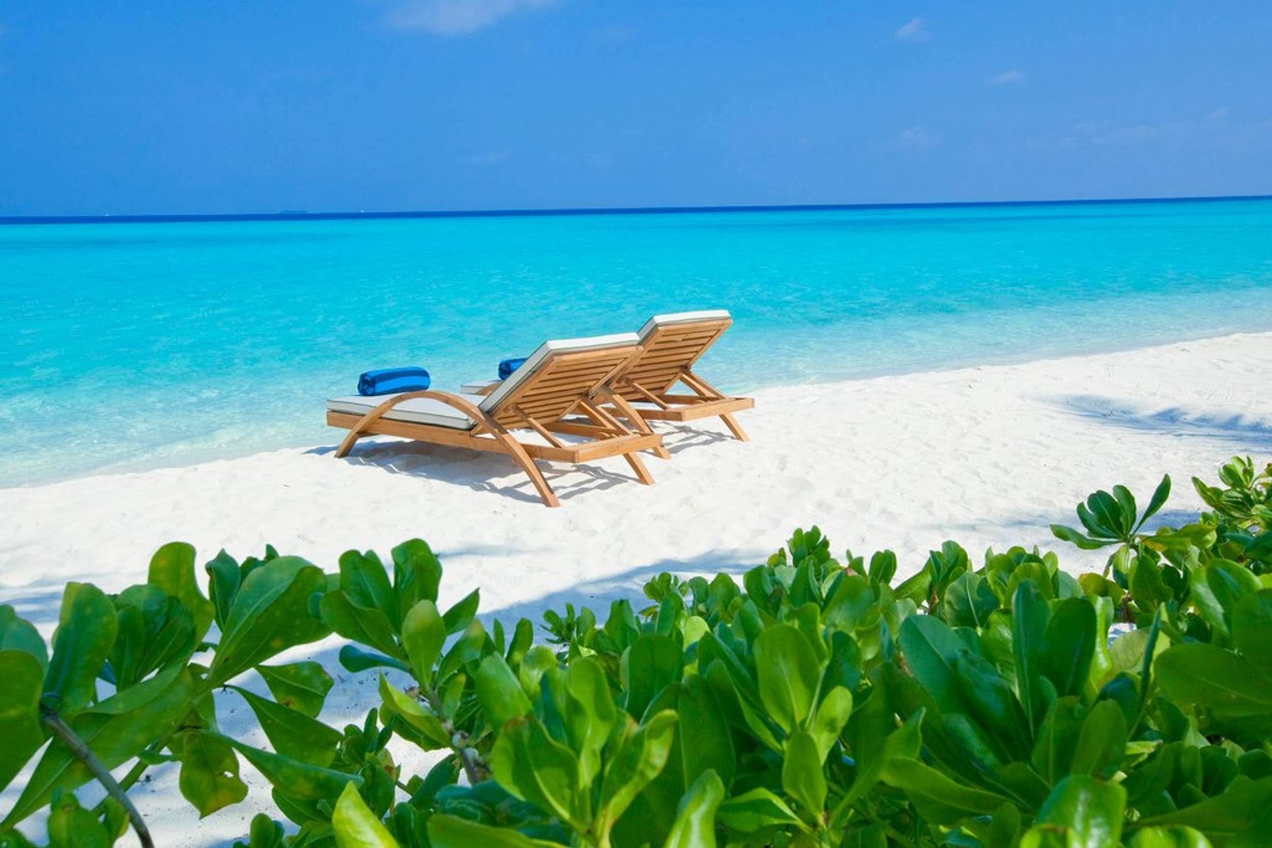 Maldives Beach Wallpapers HD 2500x1667