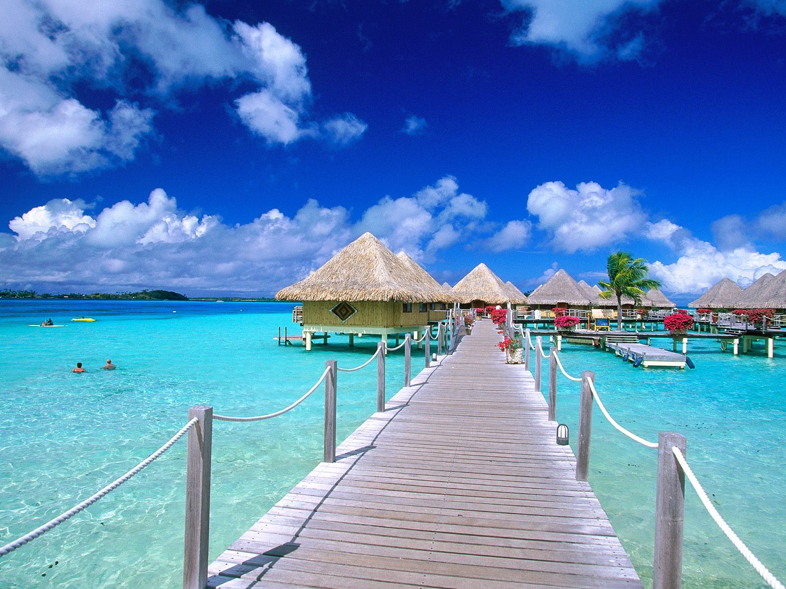  tropical island beach scenery holiday village desktop wallpaper 1600x1200