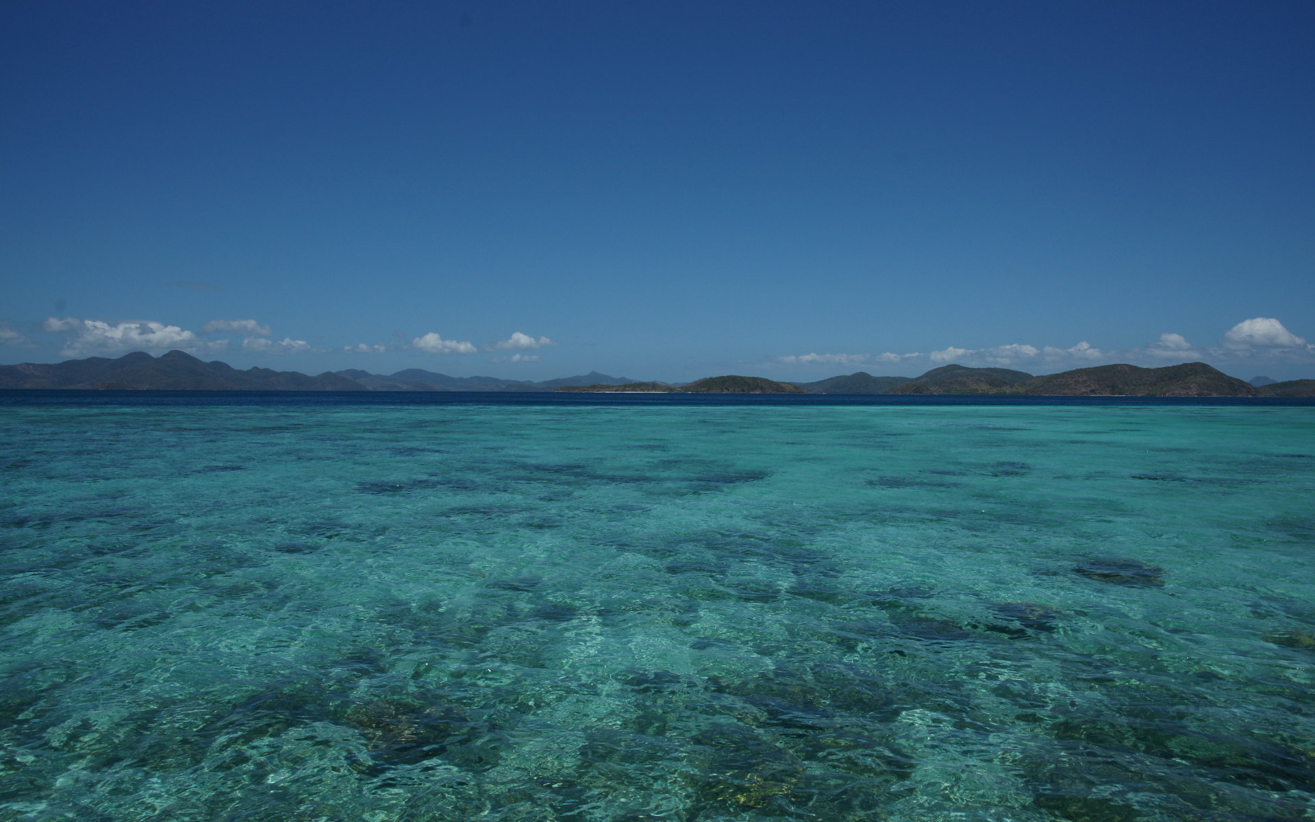 Blue ocean   blue sky   Calamianes islands 1920x1200