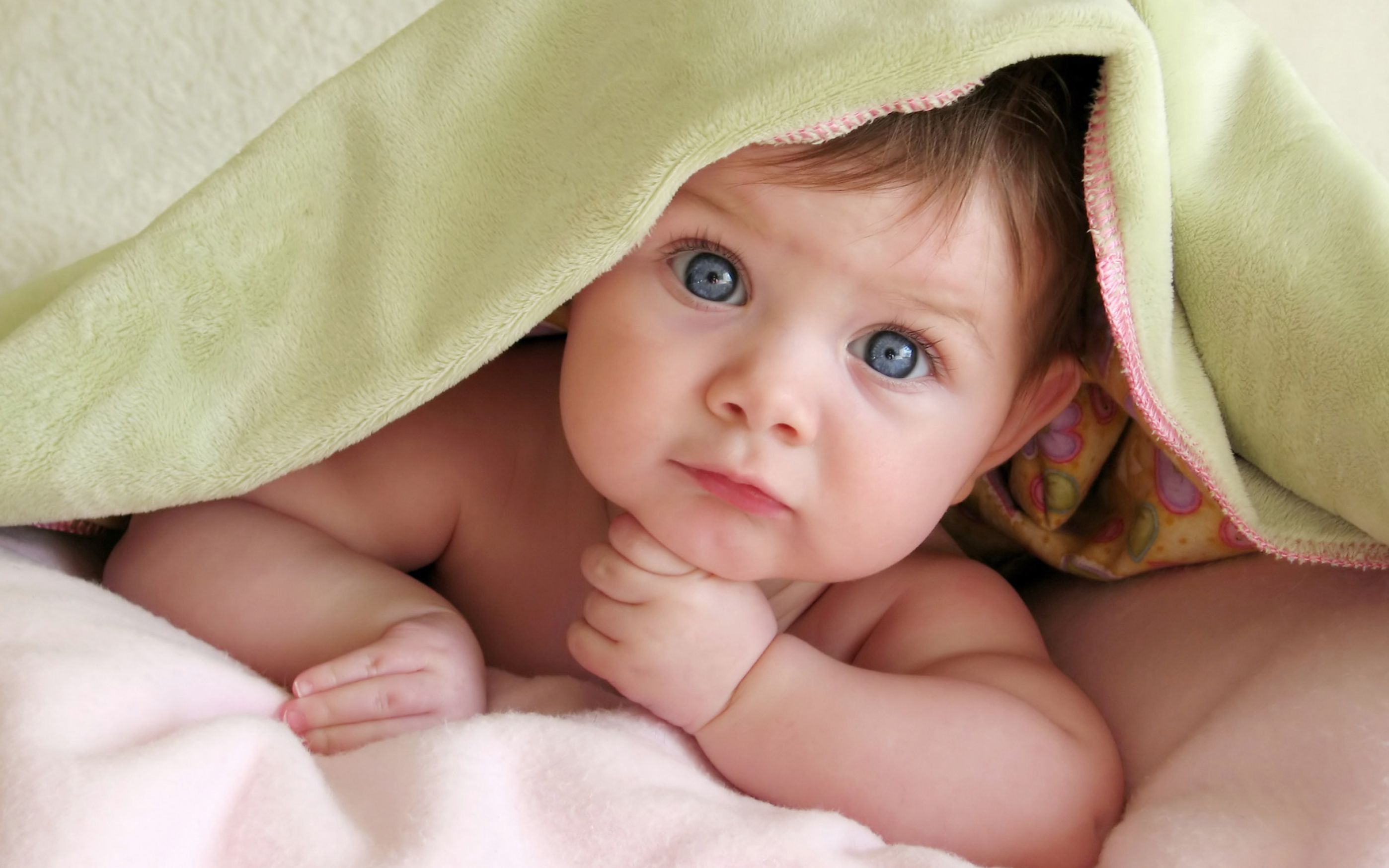 Very cute babies wallpapers pictures 2 2796x1748