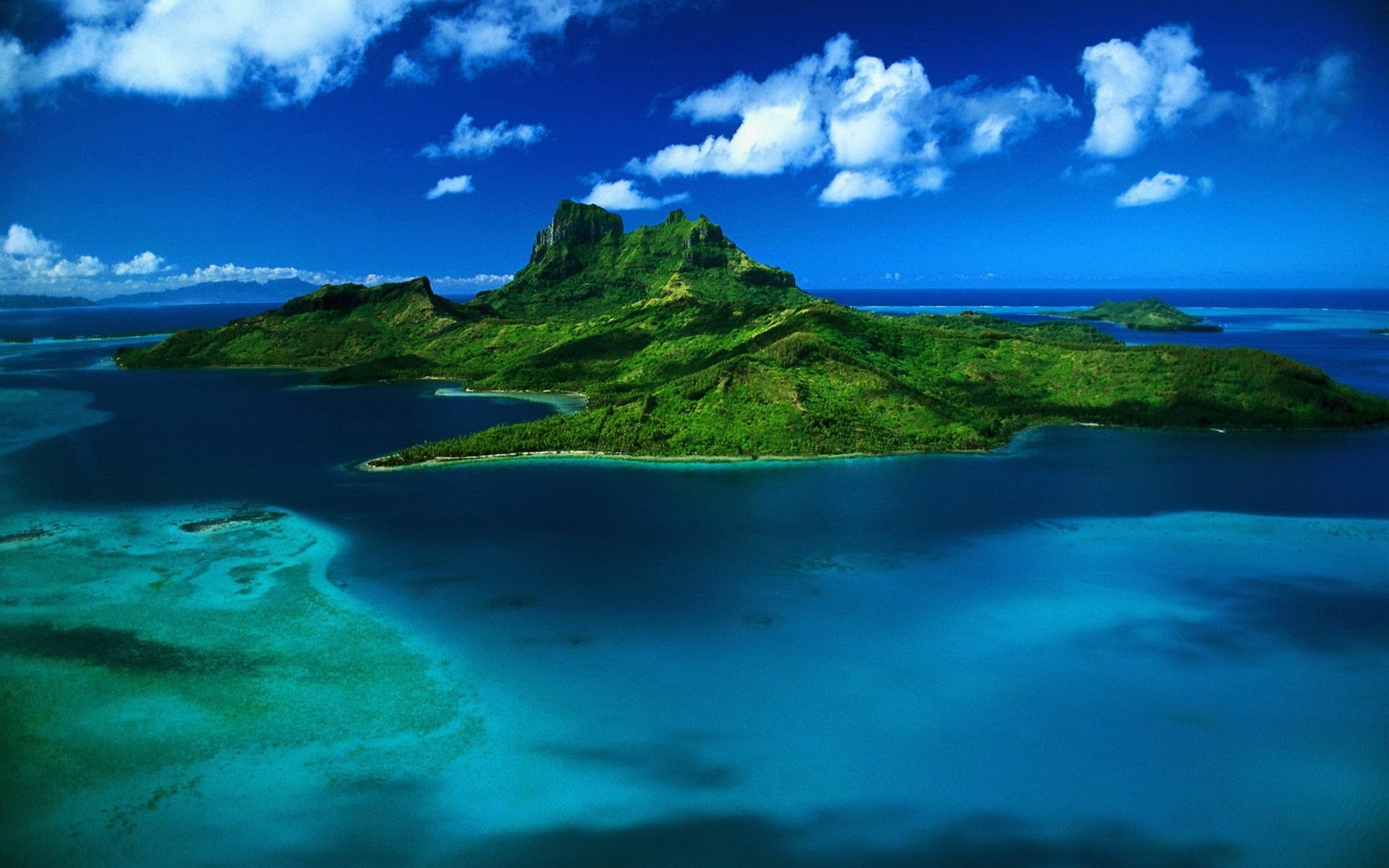 Island in the Ocean desktop wallpaper 1920x1200