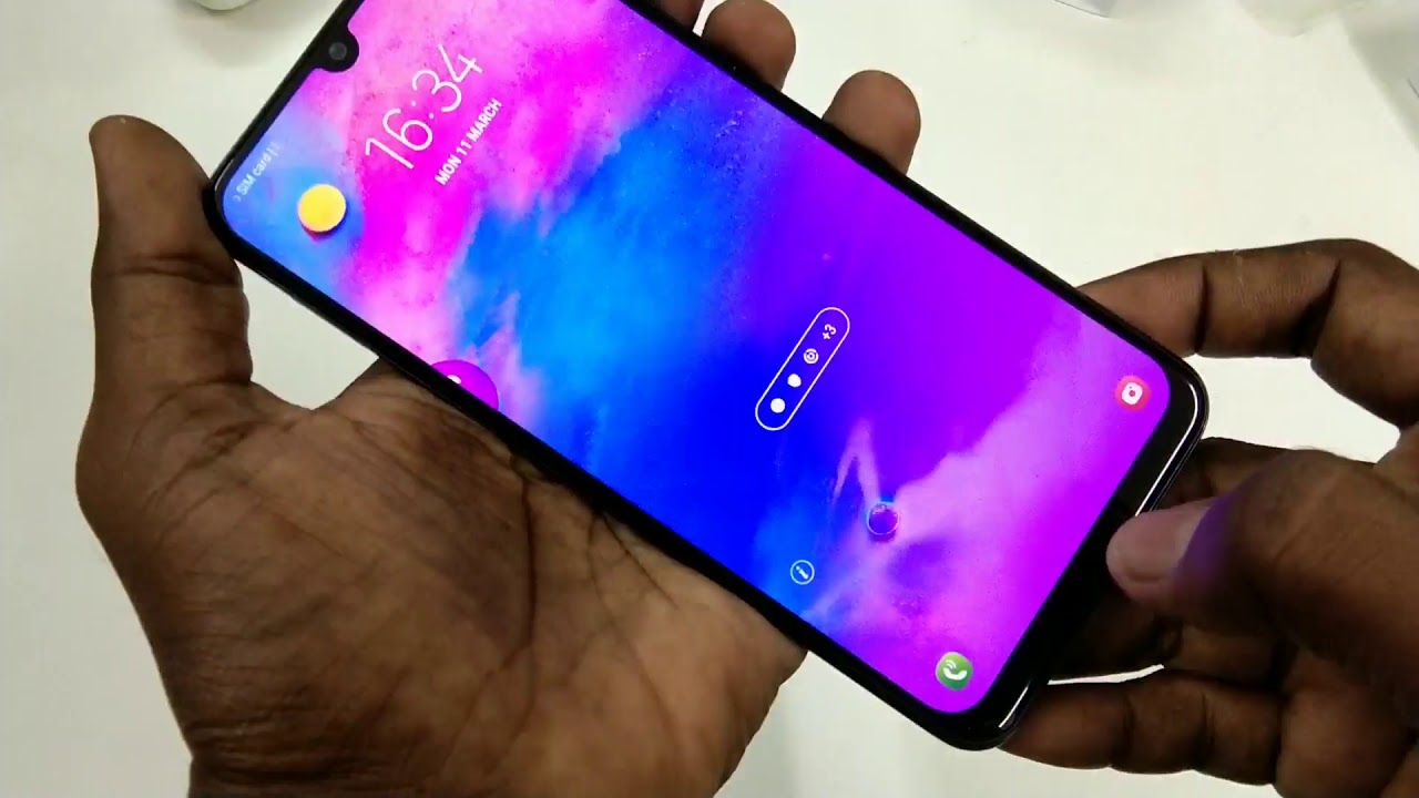 How to change wallpapers and theme in Samsung Galaxy M30
